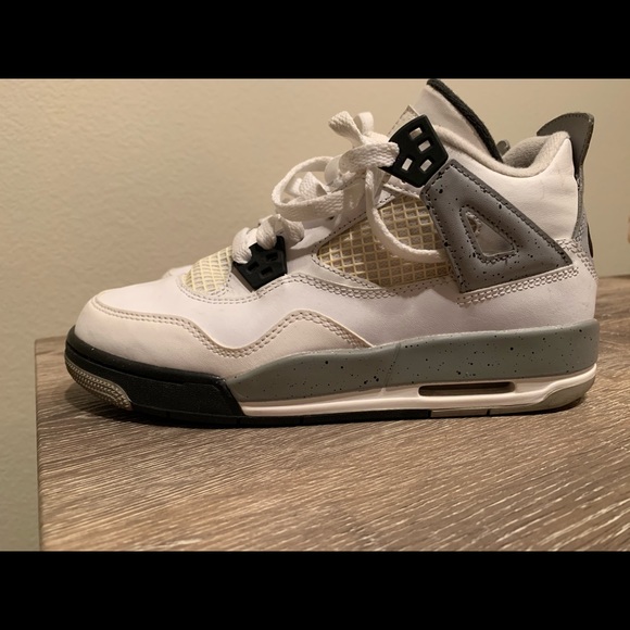 Jordan 4 Retro OG Cement - Picture 1 of 5
